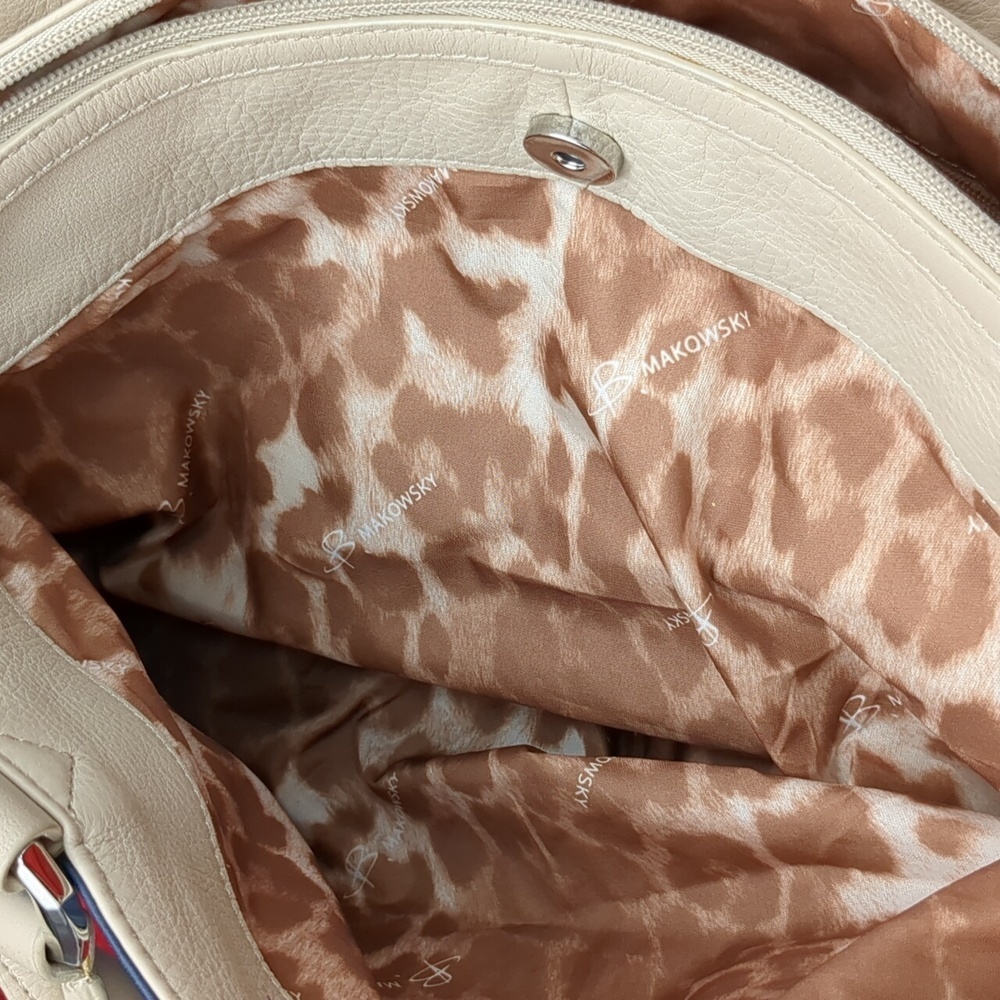 B makowsky blue and cream leather purse - Picture 10 of 15